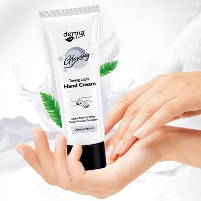 Derma Clean Glowing Hand Cream
