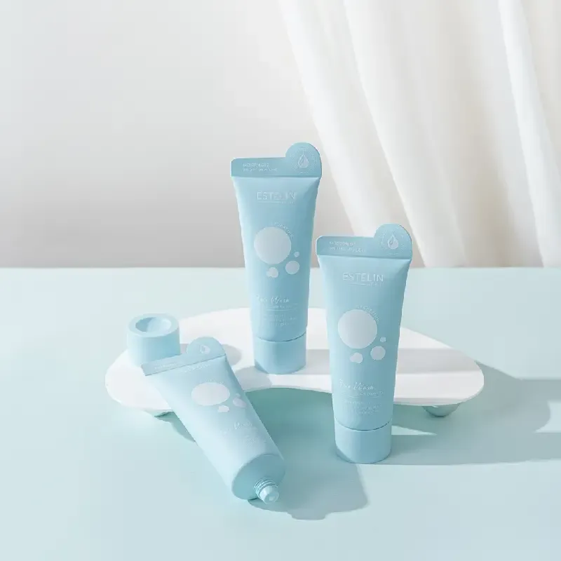 Estelin Hyaluronic Acid And Vitamin B5 Facewash - Image 2